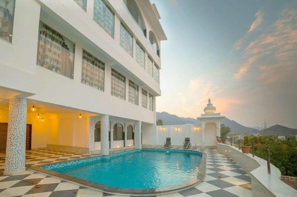 Отель Mewargarh Udaipur By Red Lion S Экстерьер фото